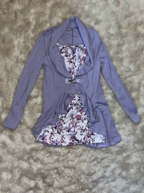 Lavender Floral-Trim Open Front Women's Top